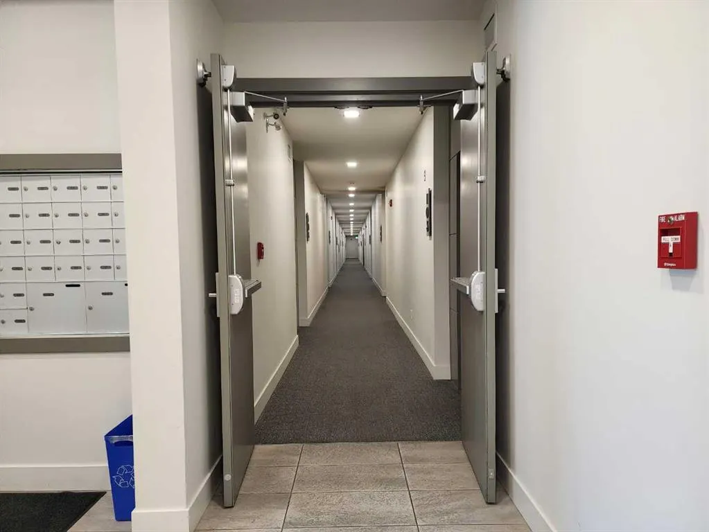 214 Sherwood Square NW, #109