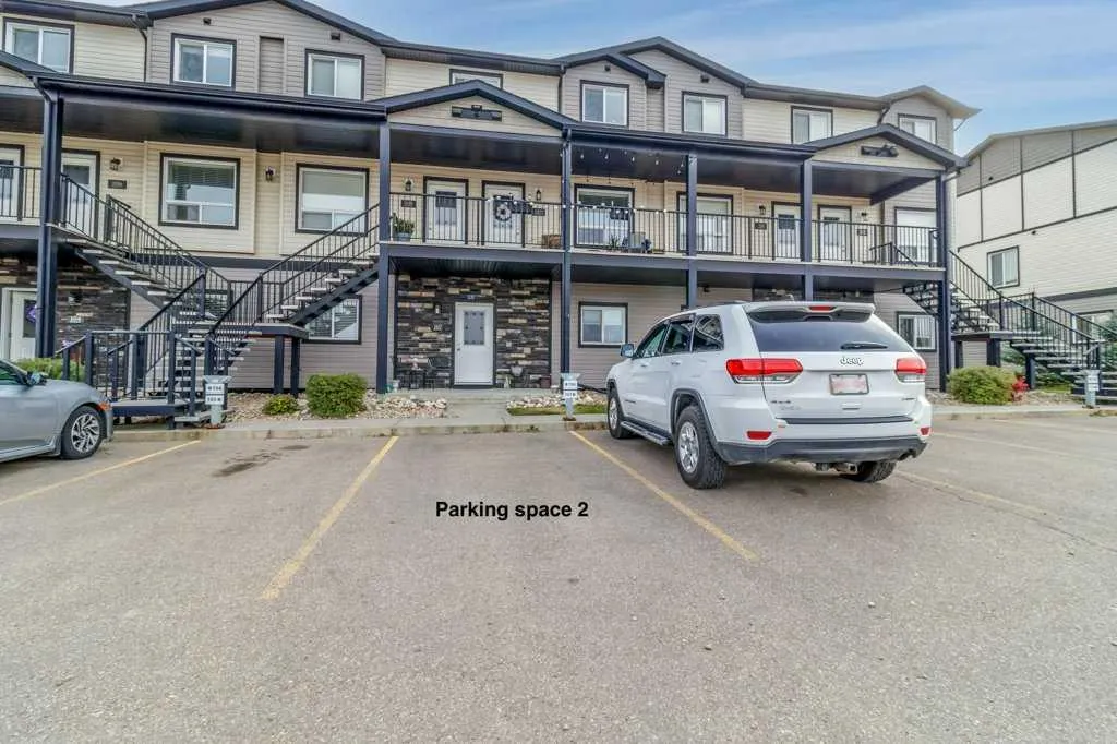 81 Willow Road, #106