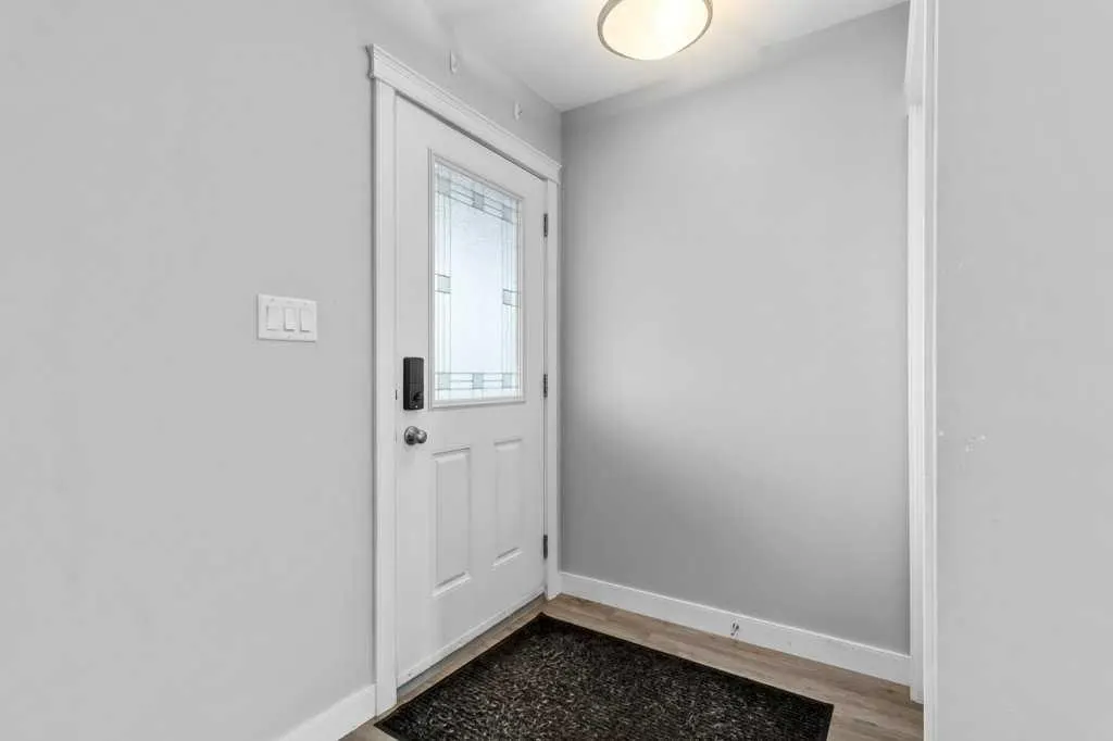 81 Willow Road, #106