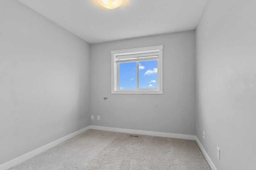81 Willow Road, #106