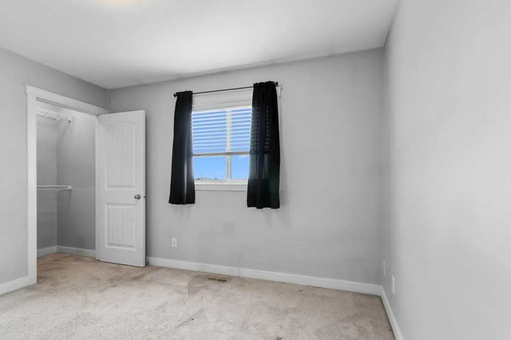 81 Willow Road, #106