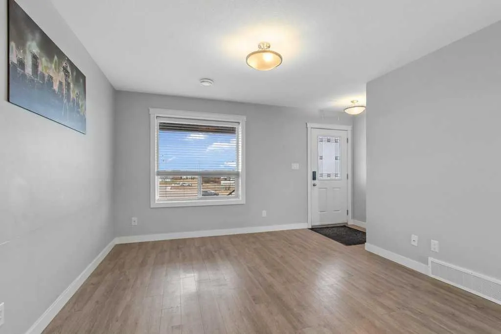 81 Willow Road, #106
