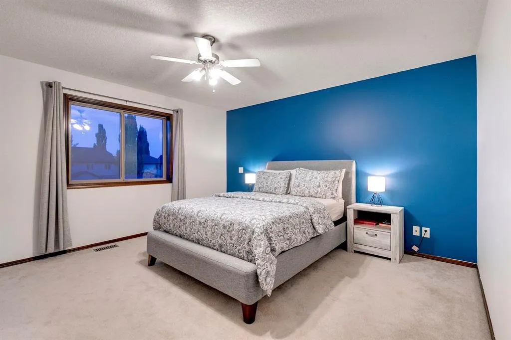 238 Elgin Manor SE