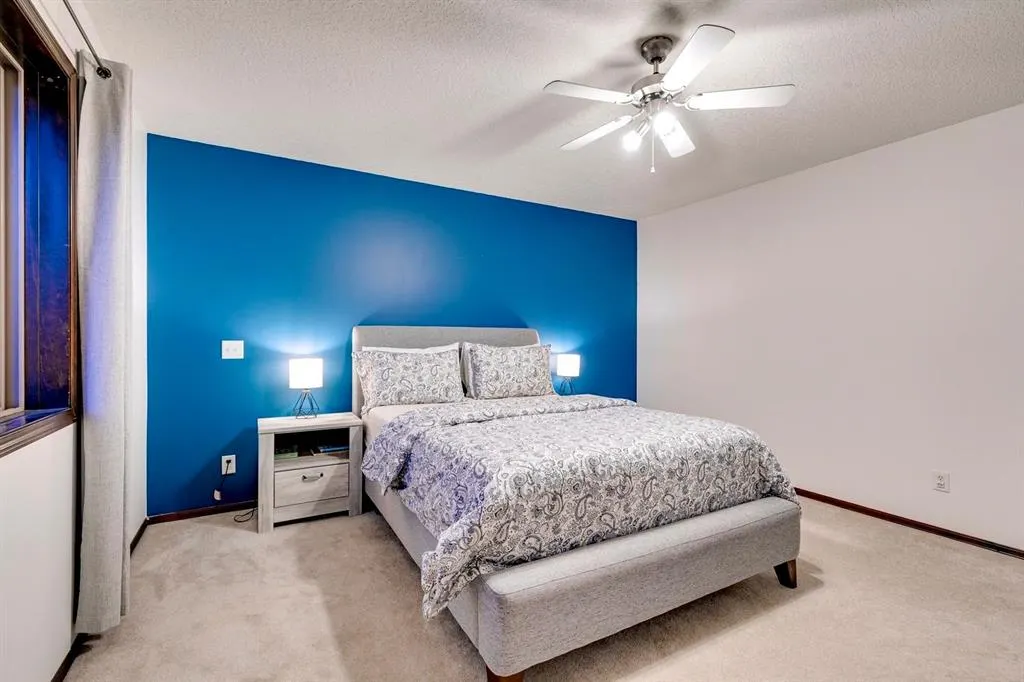 238 Elgin Manor SE