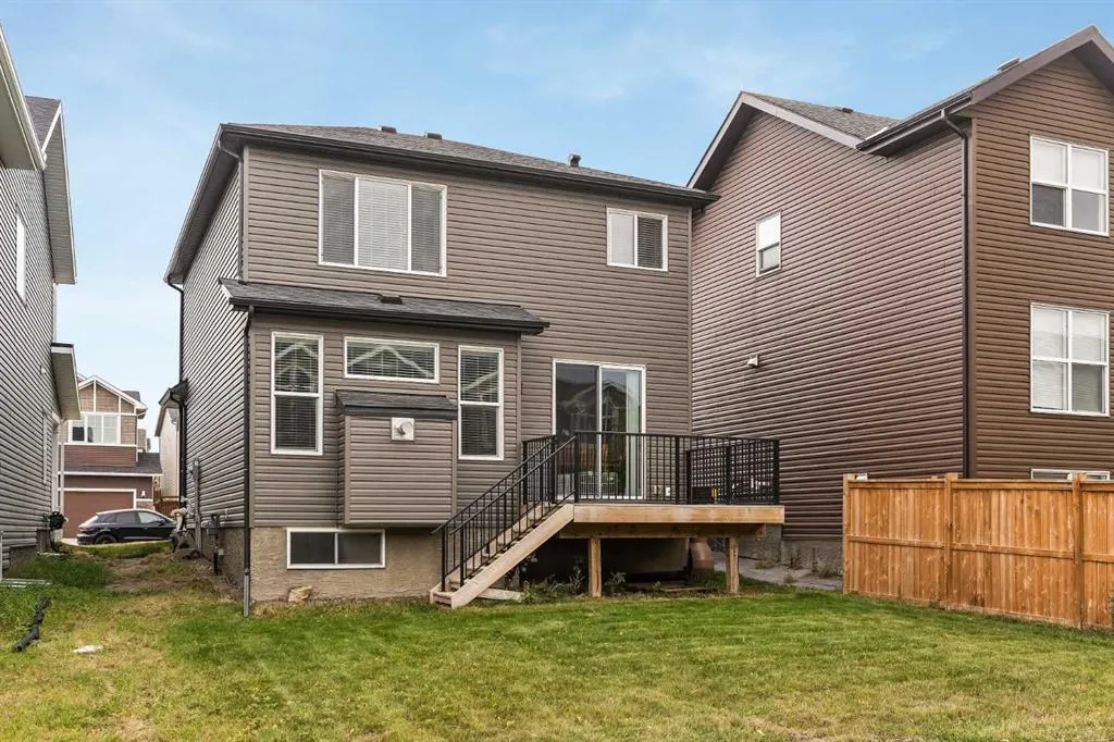 313 Evansglen Drive NW