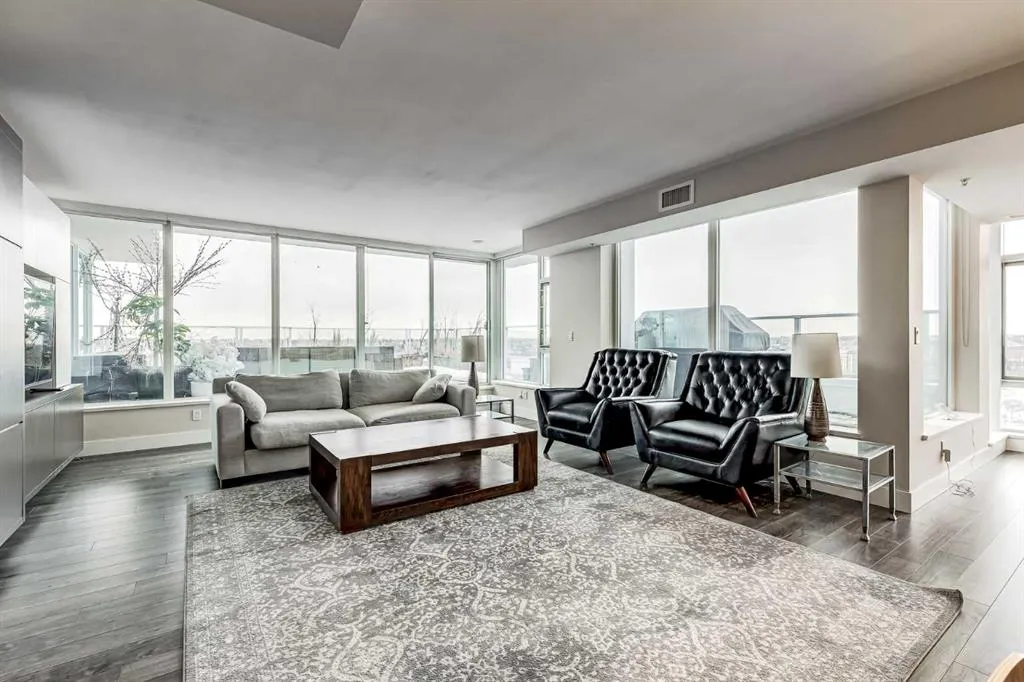 519 Riverfront Avenue SE, #1802