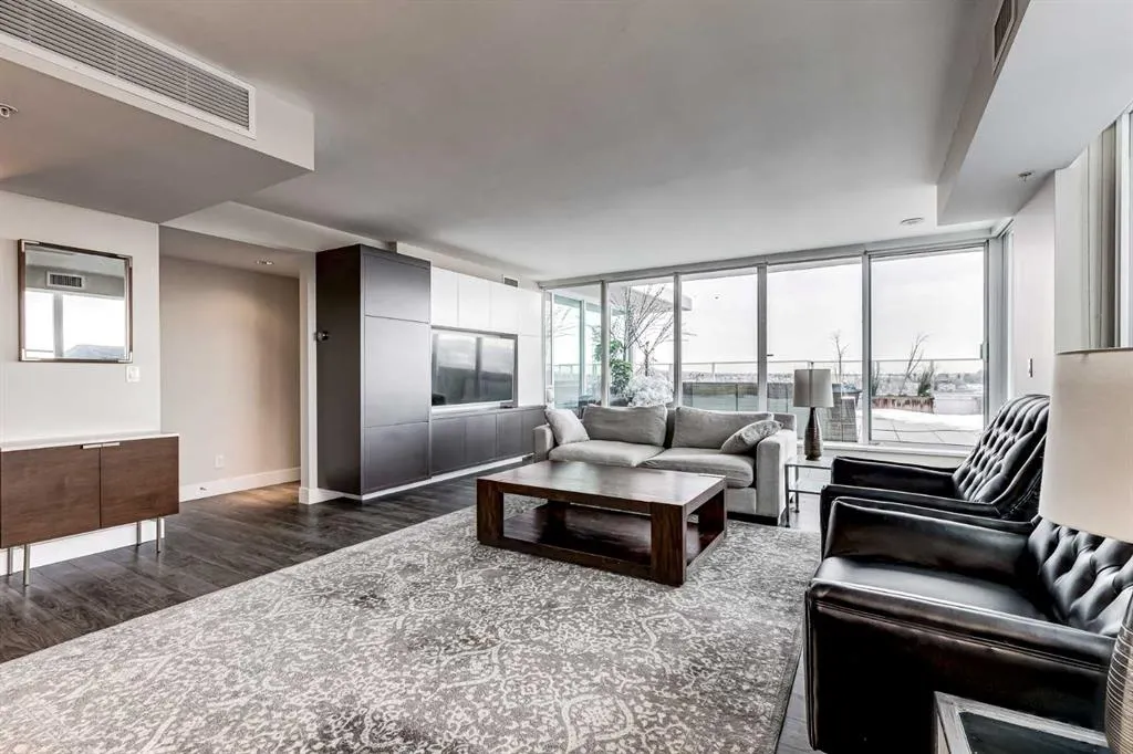 519 Riverfront Avenue SE, #1802