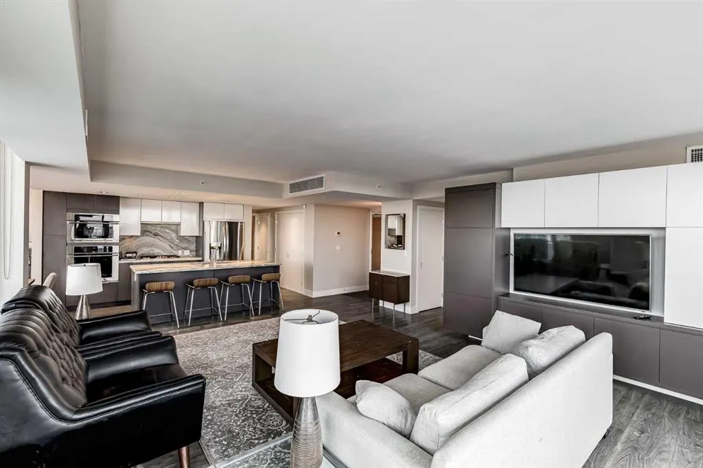 519 Riverfront Avenue SE, #1802