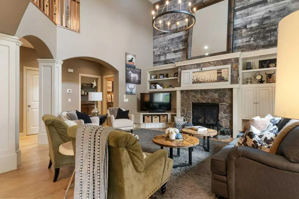 84 Panatella Manor NW