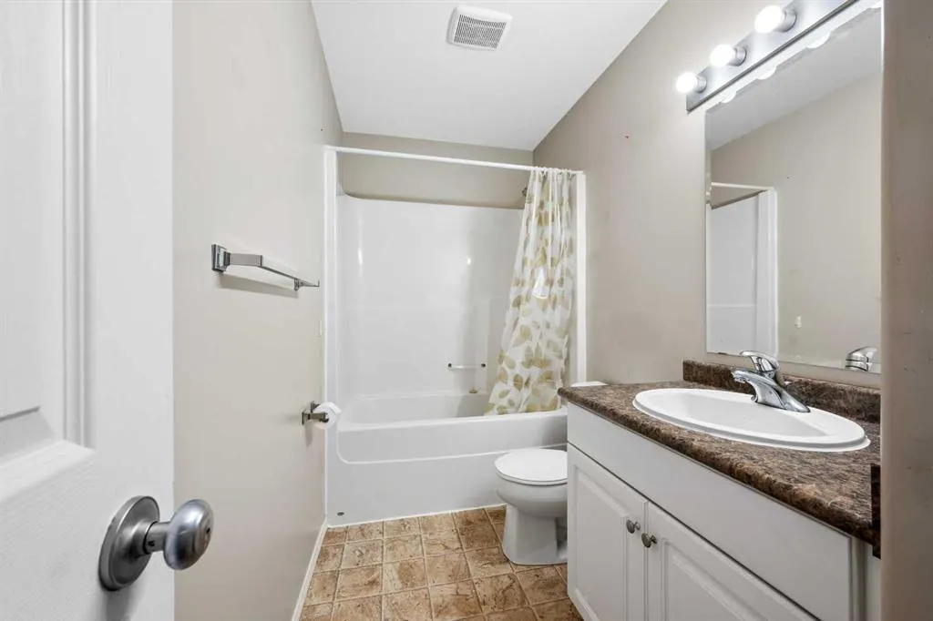1811 49 Avenue, #Unit 6