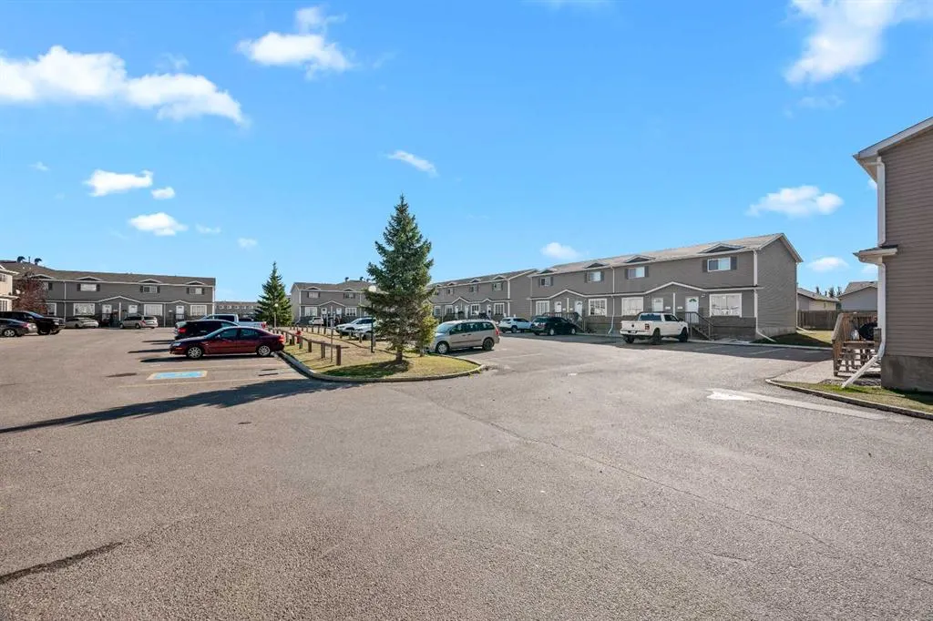 1811 49 Avenue, #Unit 6