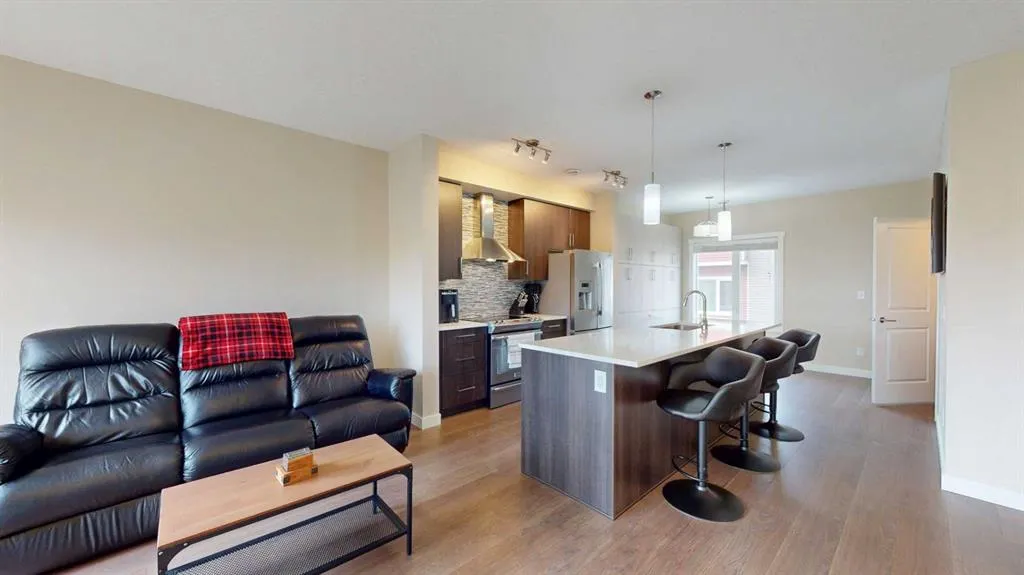 141 Fontaine Crescent, #16