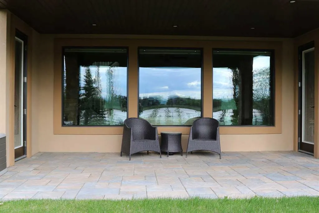 31 Montenaro Bay