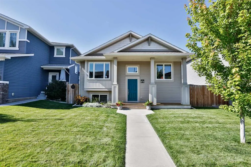 381 Moonlight Way West W
