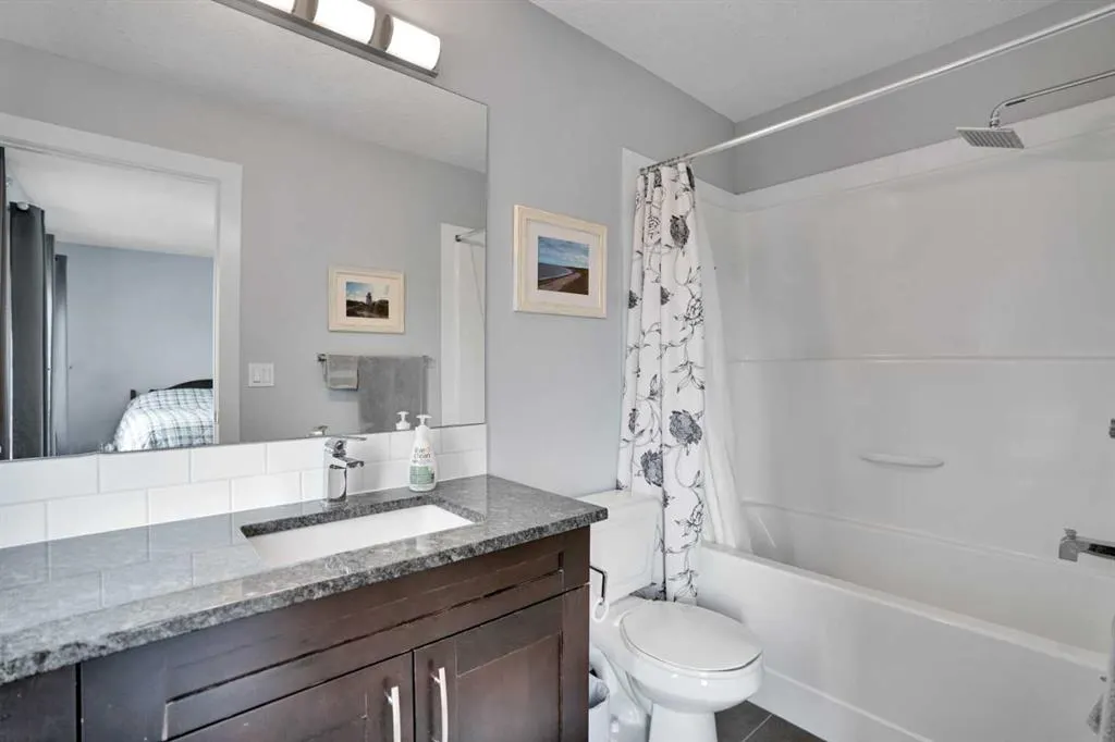309 Evanston Square NW