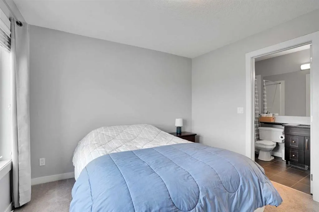 309 Evanston Square NW