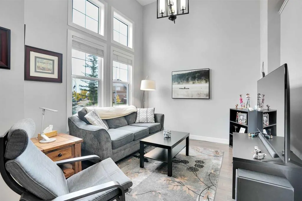 309 Evanston Square NW