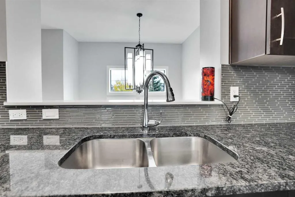 309 Evanston Square NW