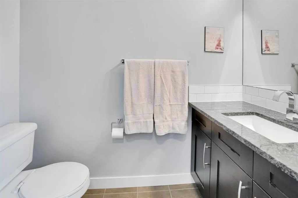 309 Evanston Square NW