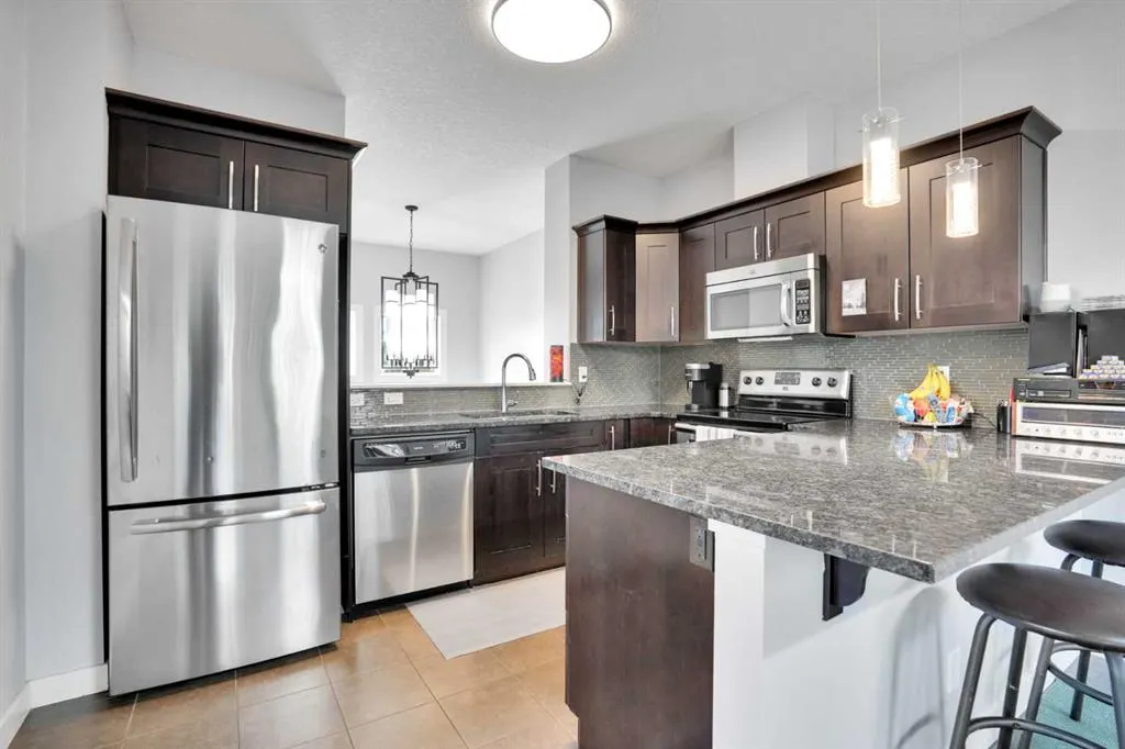 309 Evanston Square NW
