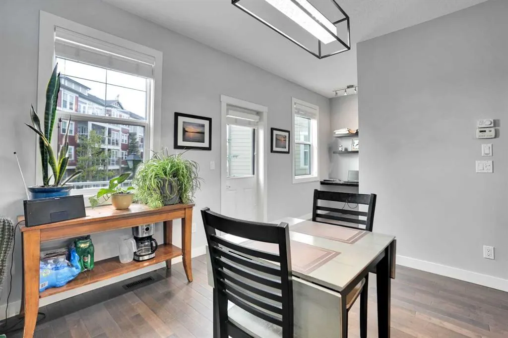 309 Evanston Square NW