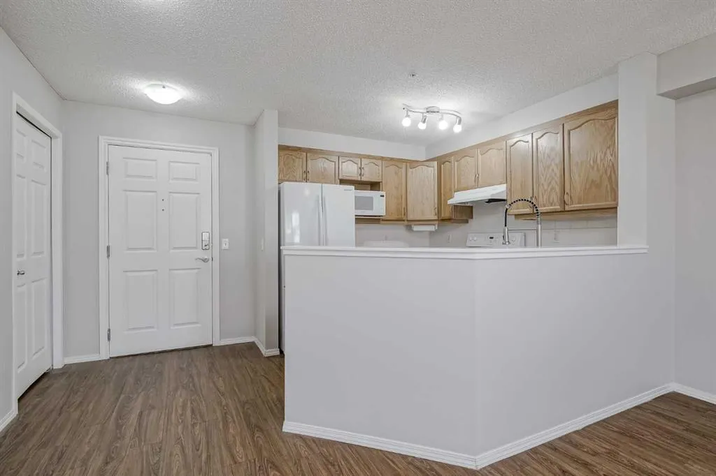 5200 44 Avenue NE, #2205
