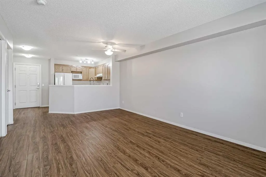 5200 44 Avenue NE, #2205