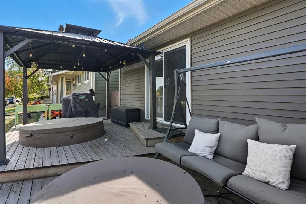 67 Summerwood Road SE