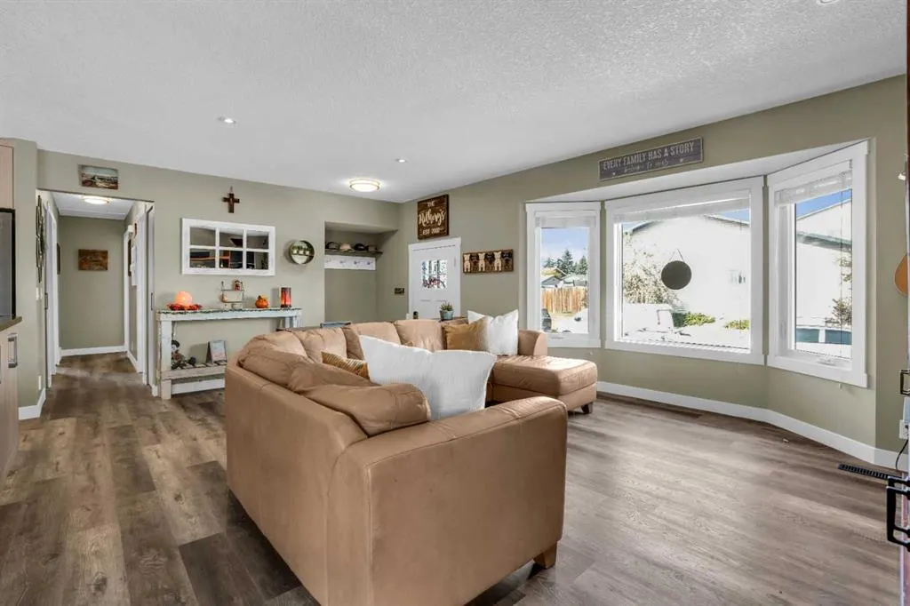 67 Summerwood Road SE