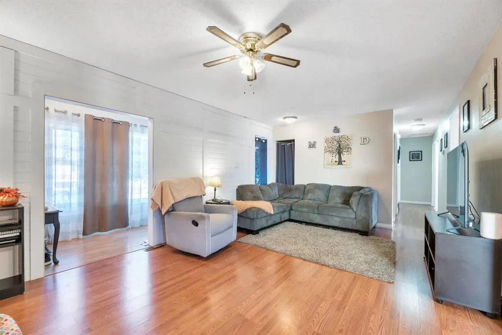 112 Young Crescent