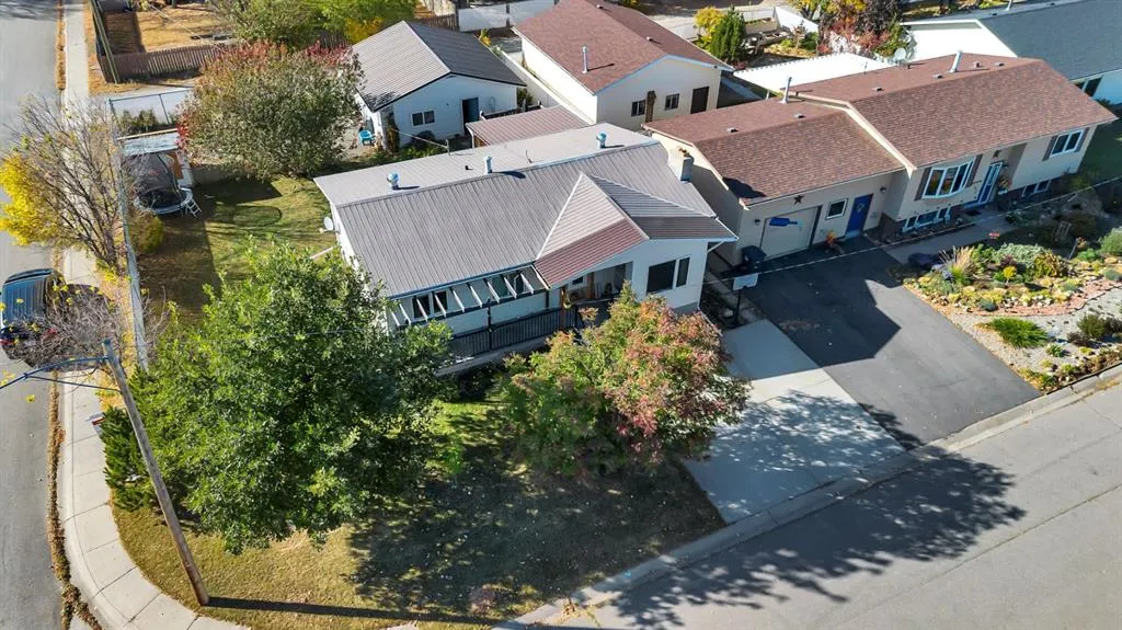 112 Young Crescent