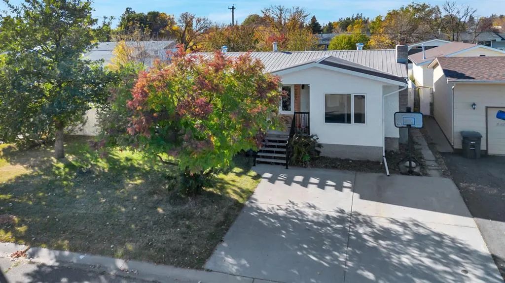 112 Young Crescent
