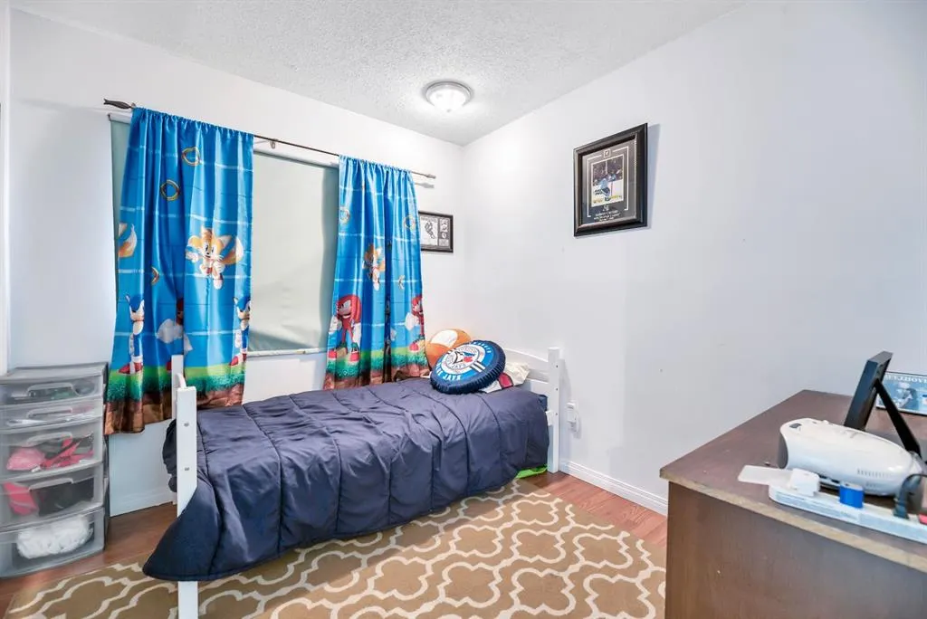 112 Young Crescent