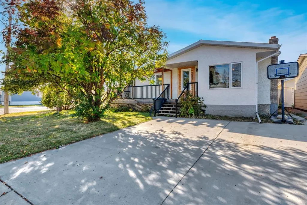 112 Young Crescent