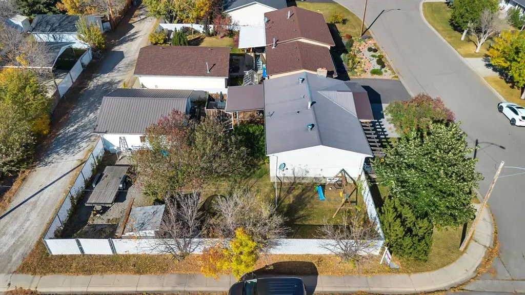 112 Young Crescent