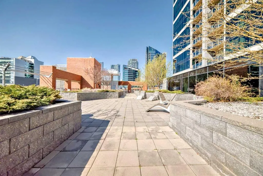 1320 1 Street SE, #1207