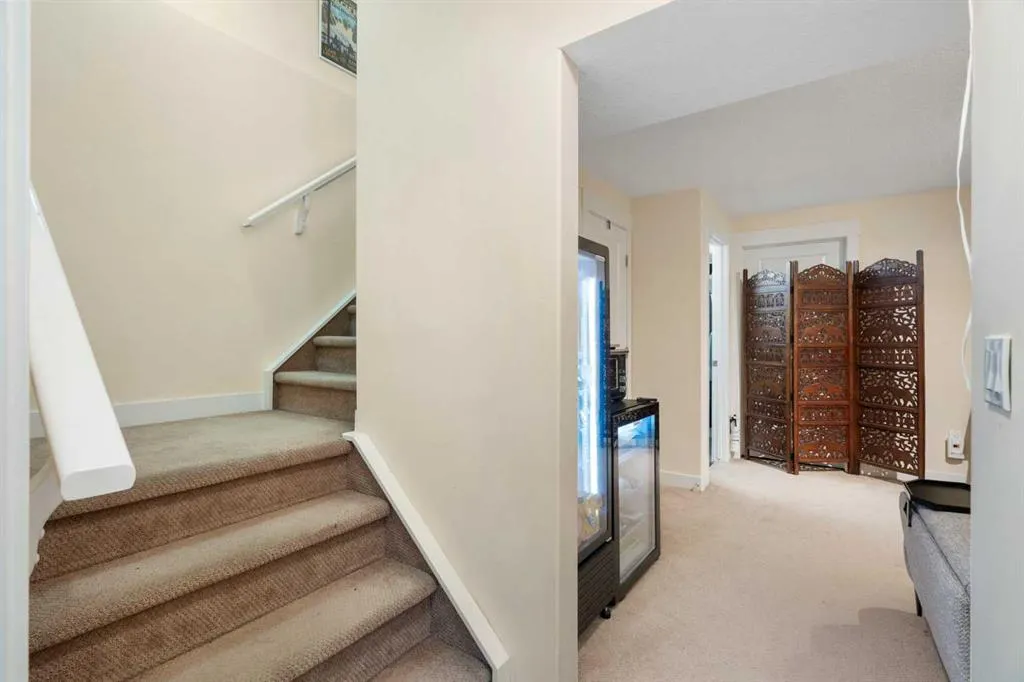 4709 17 Avenue NW, #2