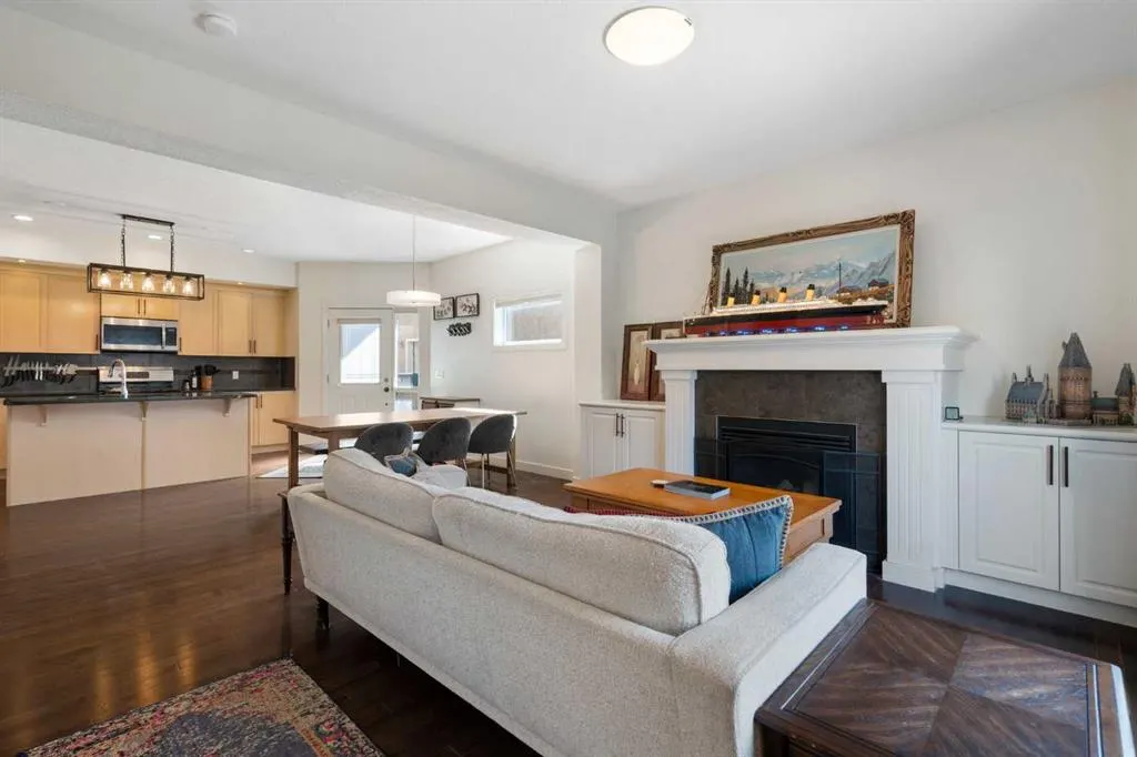 4709 17 Avenue NW, #2