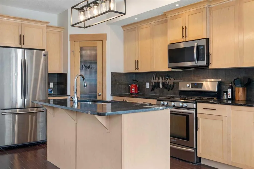 4709 17 Avenue NW, #2