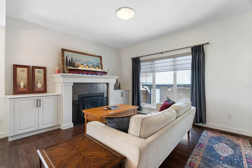 4709 17 Avenue NW, #2