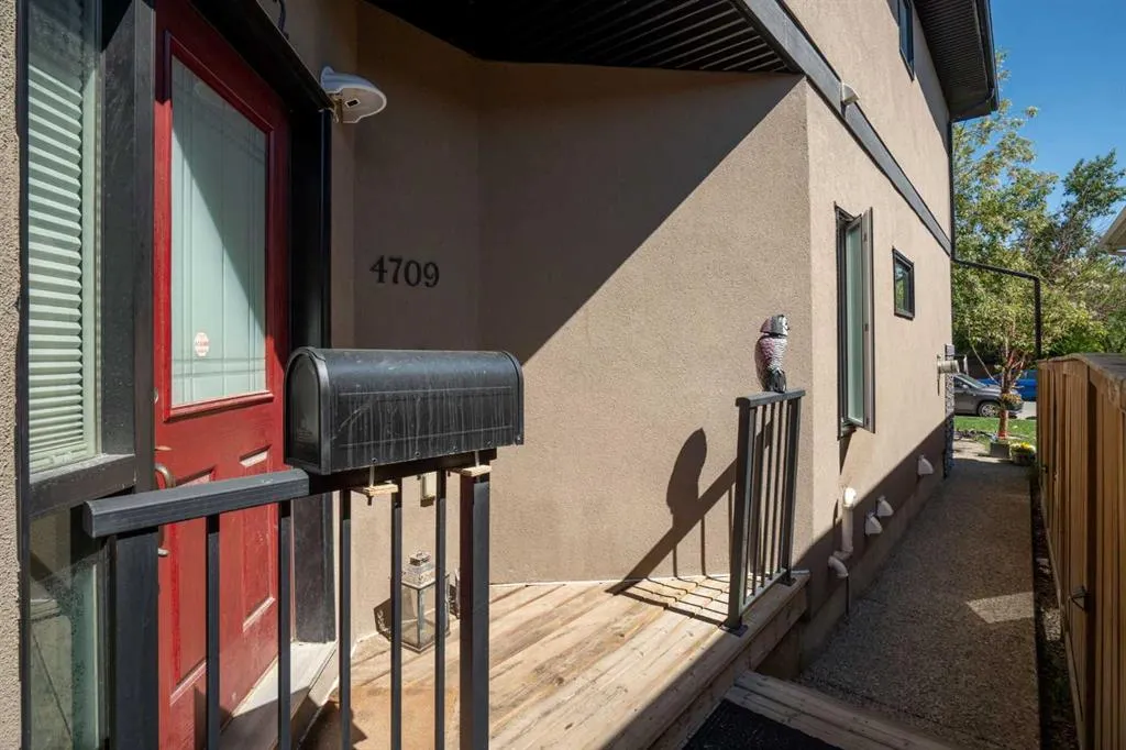 4709 17 Avenue NW, #2