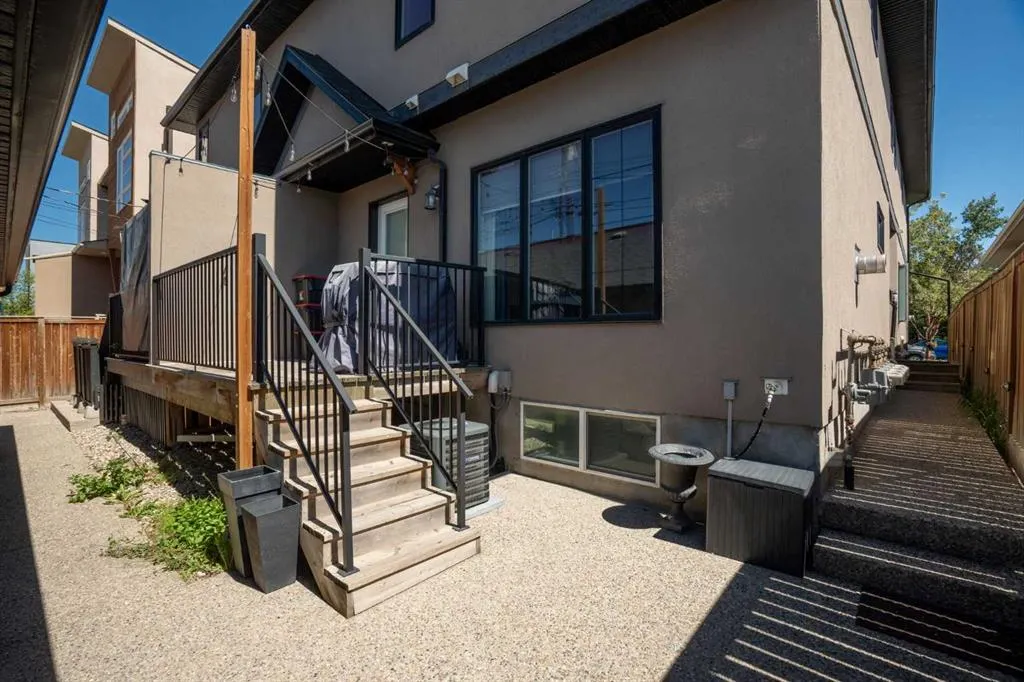 4709 17 Avenue NW, #2