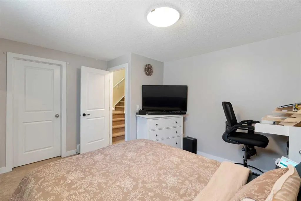4709 17 Avenue NW, #2