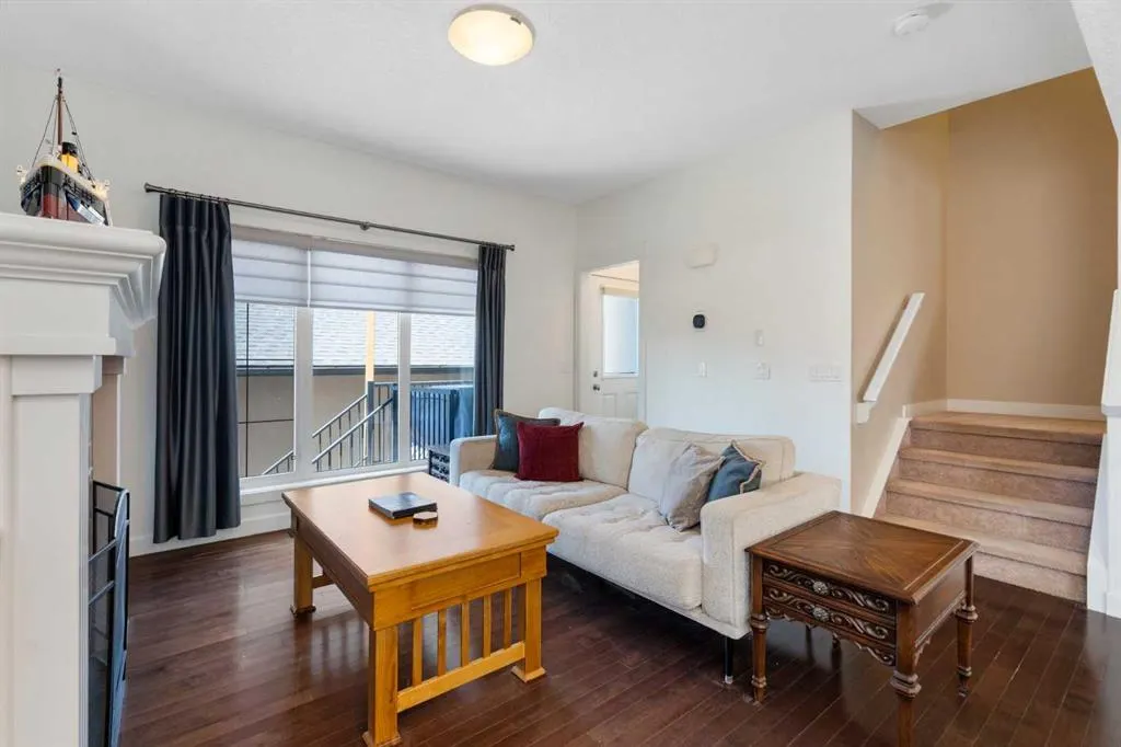 4709 17 Avenue NW, #2