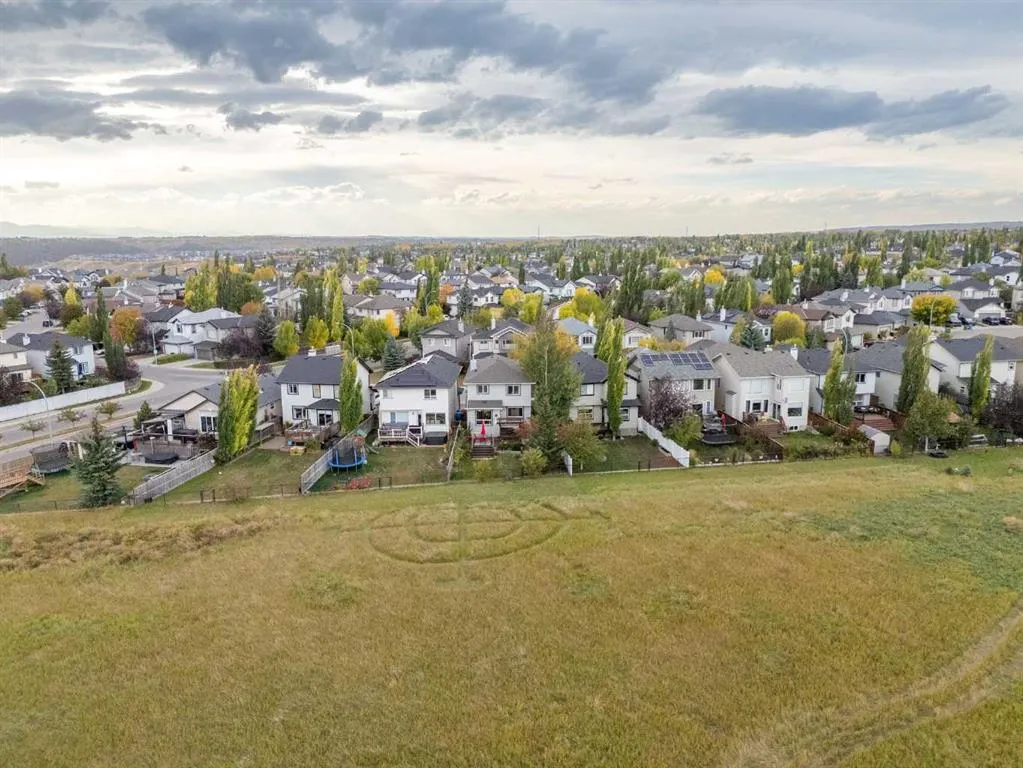 16 Tuscany Ravine Court NW