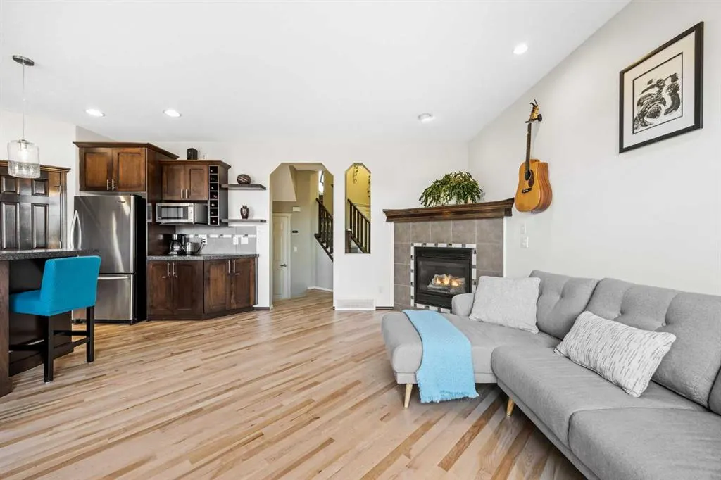 16 Tuscany Ravine Court NW