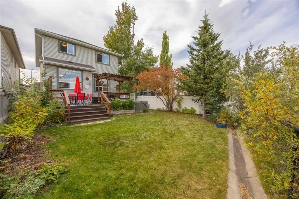 16 Tuscany Ravine Court NW