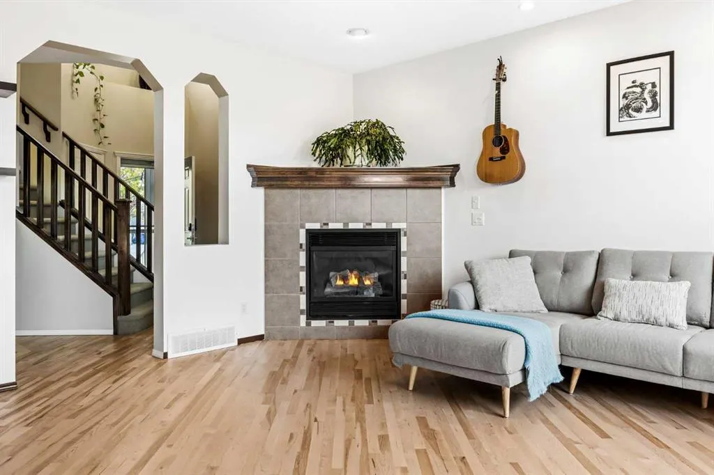 16 Tuscany Ravine Court NW
