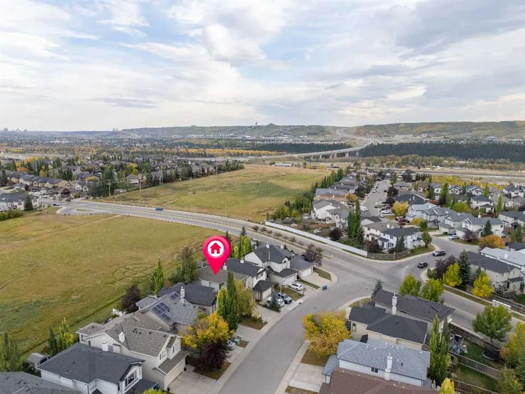 16 Tuscany Ravine Court NW
