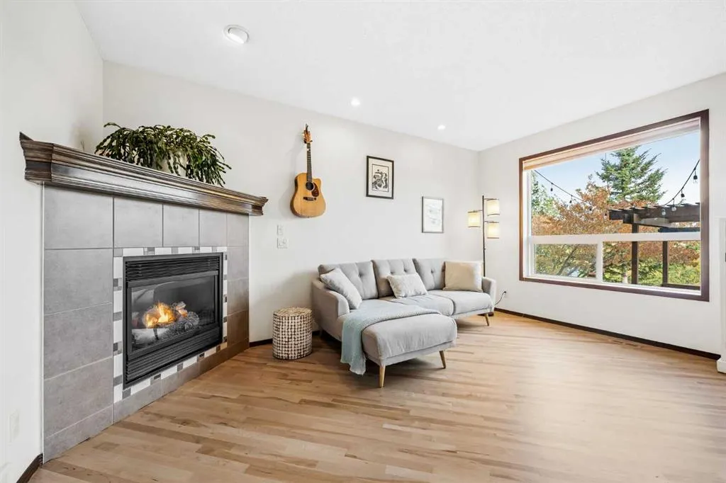 16 Tuscany Ravine Court NW